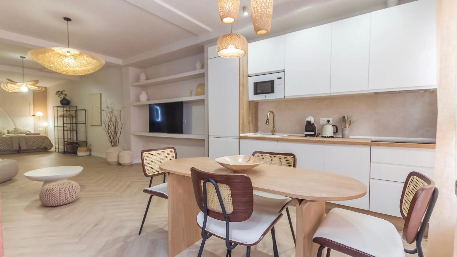 Viva Malaga Apartment contacts